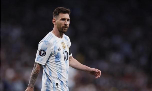 10月24日芯能转债上涨0.47%，转股溢价率67.8%